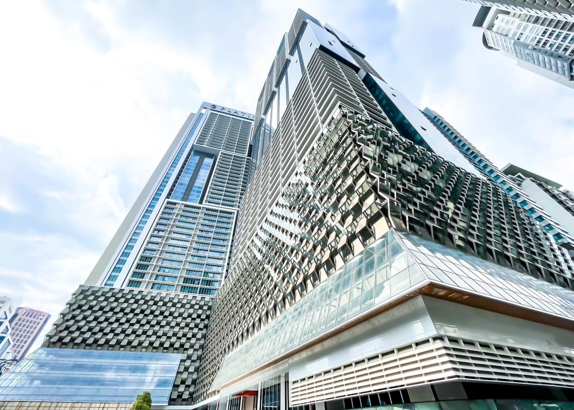 Face Kl Tower Klcc Pavilion By Kimiro Kuala Lumpur Exterior photo